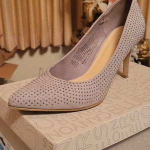 Old Navy Beige Pump